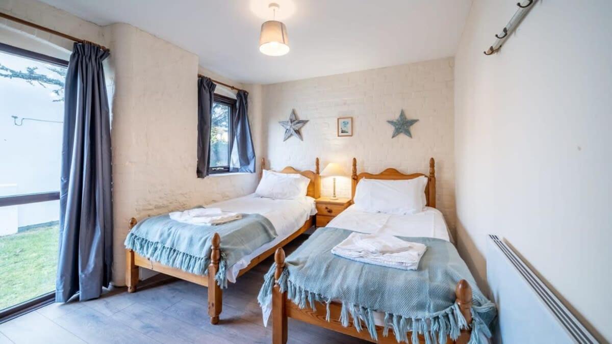 Duo Of Lovely Holiday Cottages Nr Bude - Sleeps 10 Kültér fotó