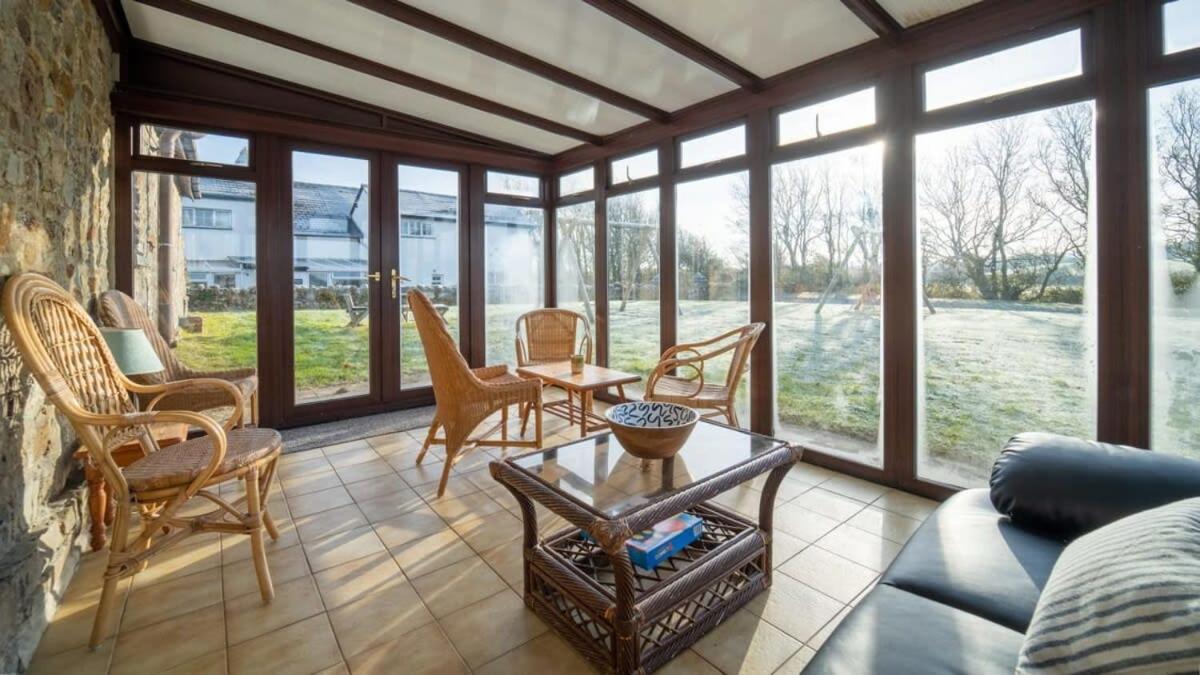 Duo Of Lovely Holiday Cottages Nr Bude - Sleeps 10 Kültér fotó